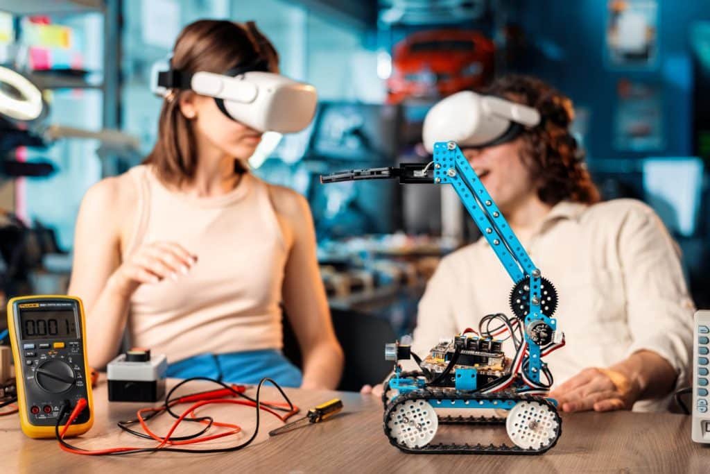Trends in Robotics and Artificial Intelligence