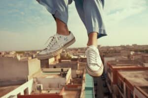 Read more about the article Converse Classic Kicks: Converse Trends in 2024