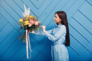 Read more about the article Brighten Someone’s Day With Serenata Flowers: Beautiful Bouquets Delivered In 2024