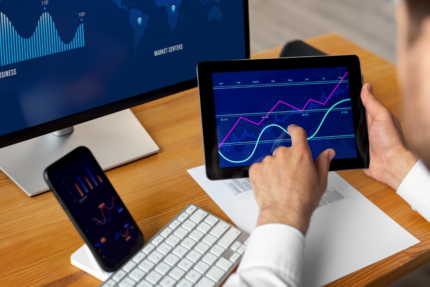 Invest Wisely with Uphold: Digital Money Platform for 2024