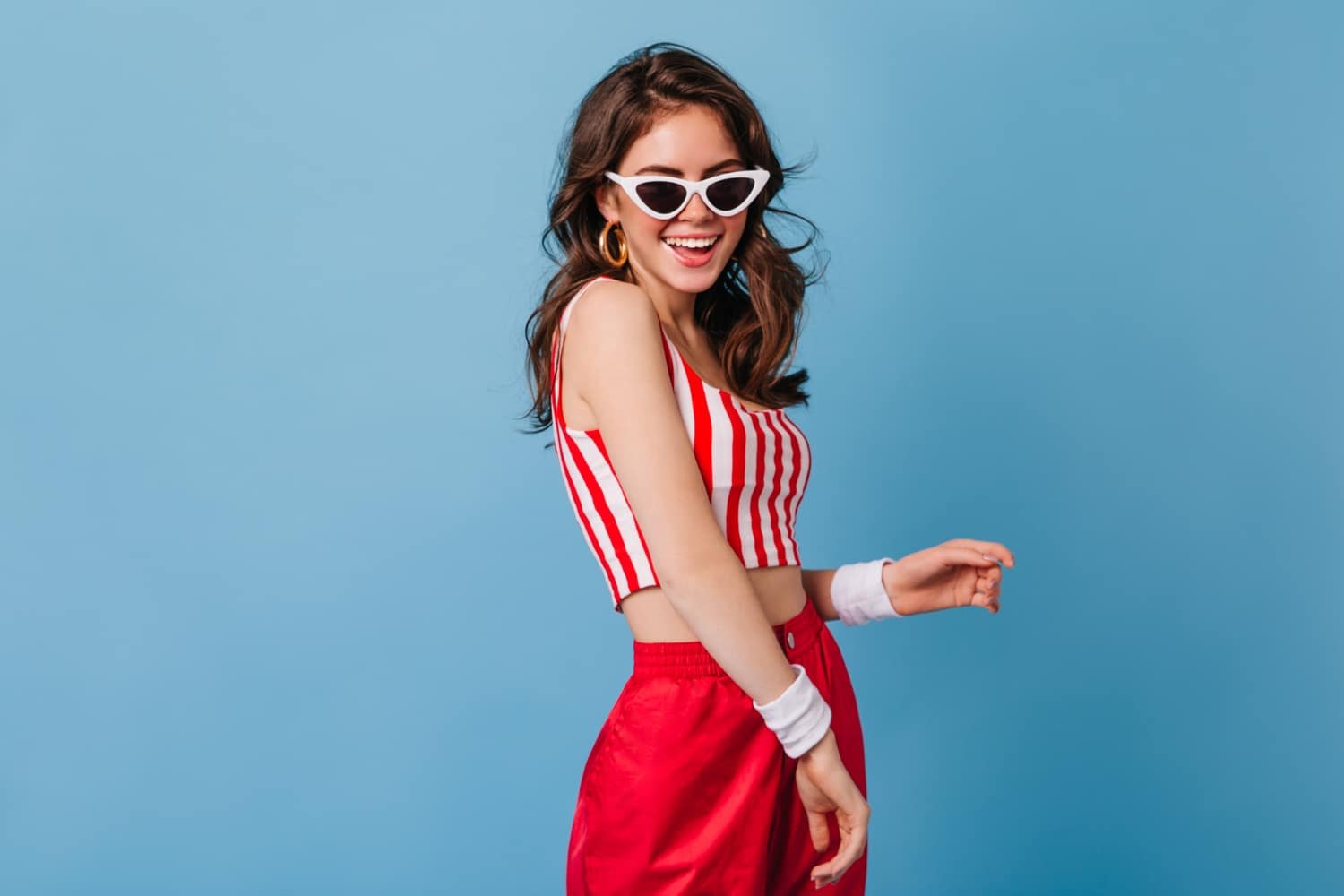 Add A Touch Of Glamour With Alice + Olivia’s Fashionable Pieces