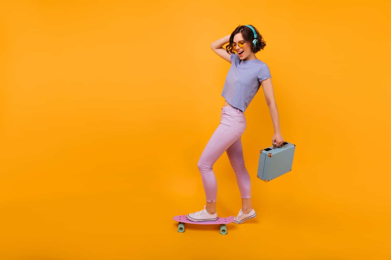 Plus-Size Fashion with Yours Clothing UK: Stylish Apparel for Full-Figured Women in 2024