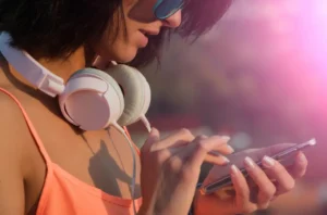 Read more about the article Access Premium Music Tracks At Epidemic Sound