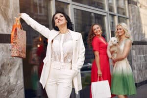 Read more about the article British Fashion with Roman Originals: Women’s Clothing for Every Occasion in 2024