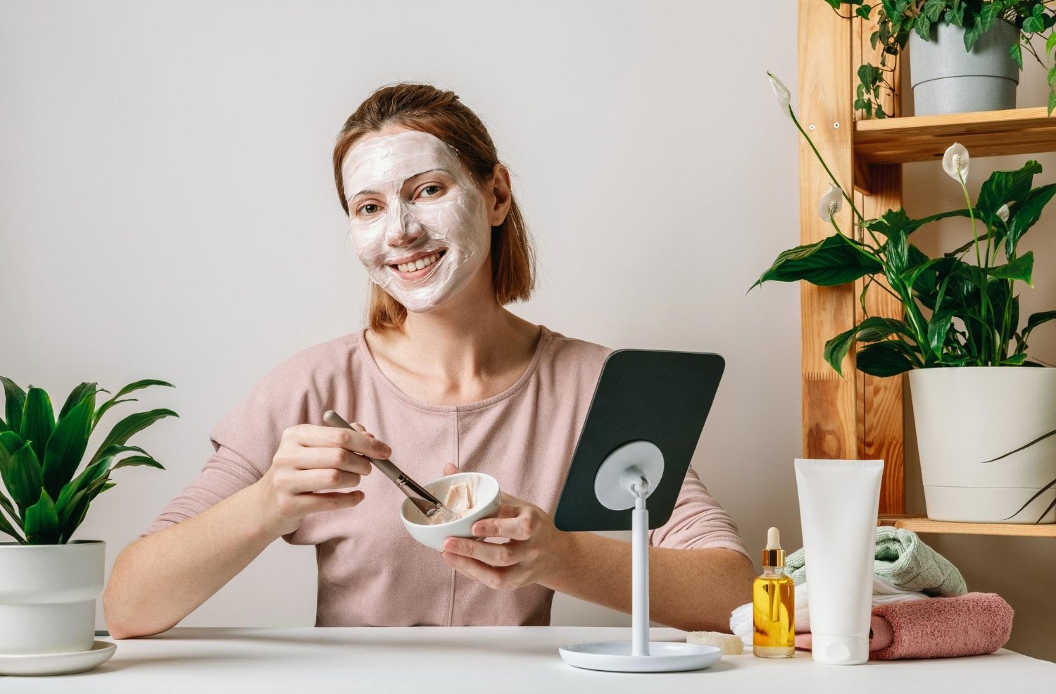 You are currently viewing Revolutionize Your Skincare Routine with ZIIP (US): Advanced Beauty Technology for 2024