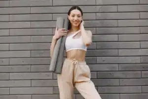 Read more about the article Stay Active In Style With Stax Official’s Trendy Activewear
