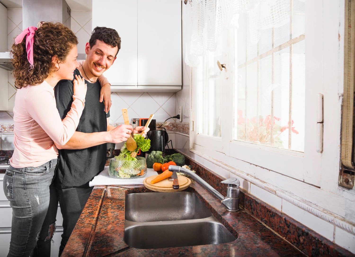 Happy Sinks: The Best Smart Sink Organizers for a Clutter-Free Kitchen
