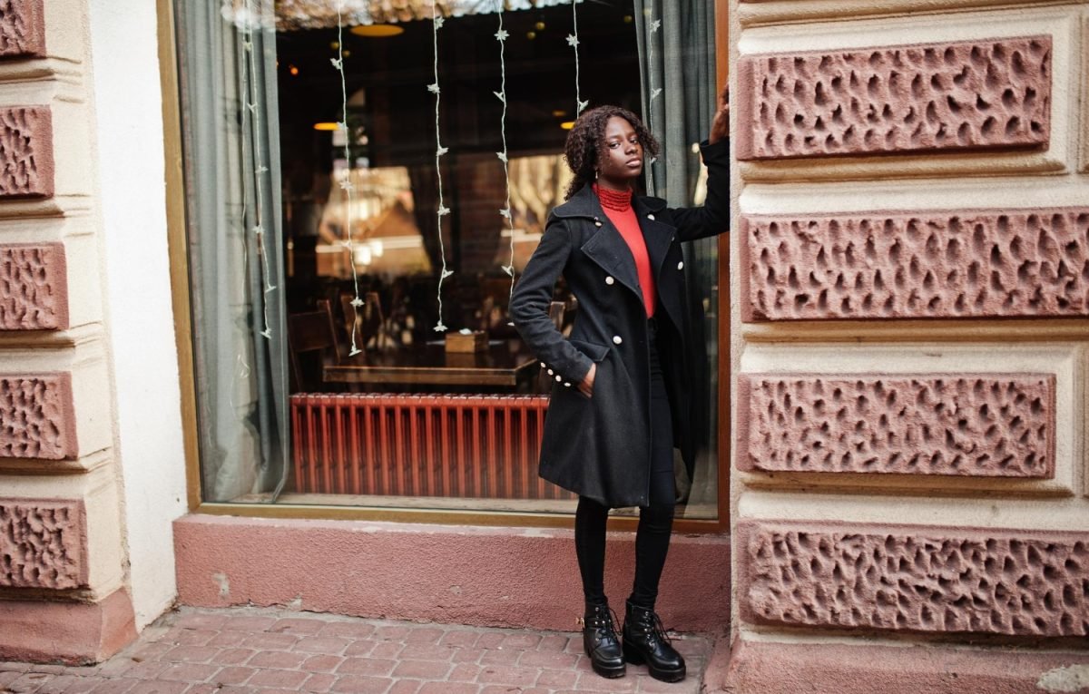 Elegance Redefined: The White House Black Market Looks That Are Captivating Fashionistas