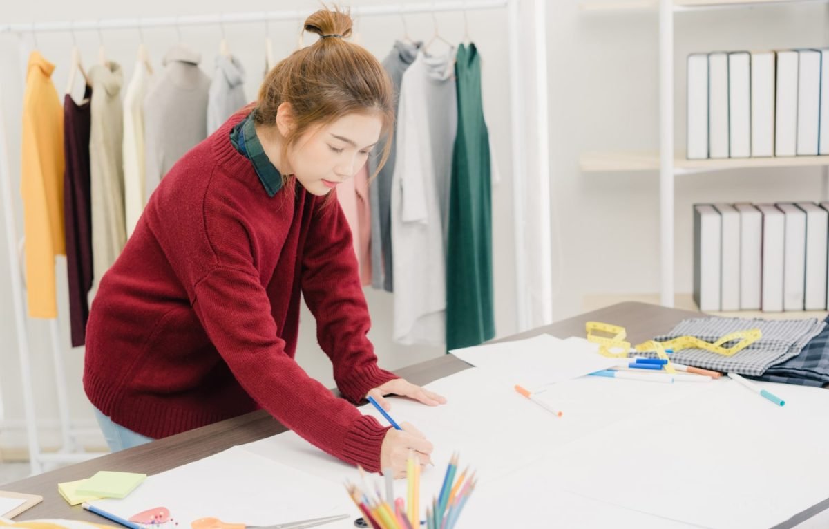 The Fashion Insider's Guide to Saks OFF 5TH: Designer Deals You Can't Miss